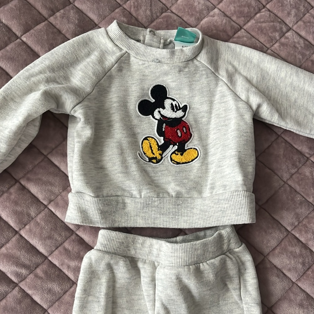 Disney Baby Mickey Mouse Set - Picture 2 of 2